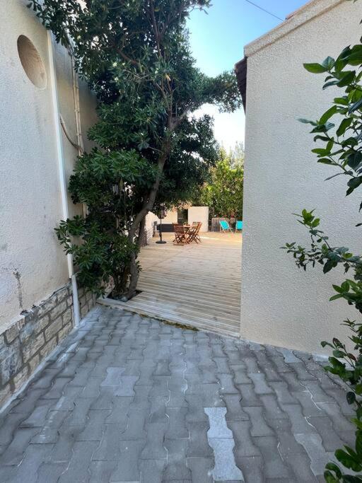"Le Nature" Camargue Jardin Arles Luaran gambar